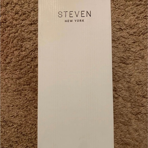 Steve Madden Sandals - Picture 2 of 5